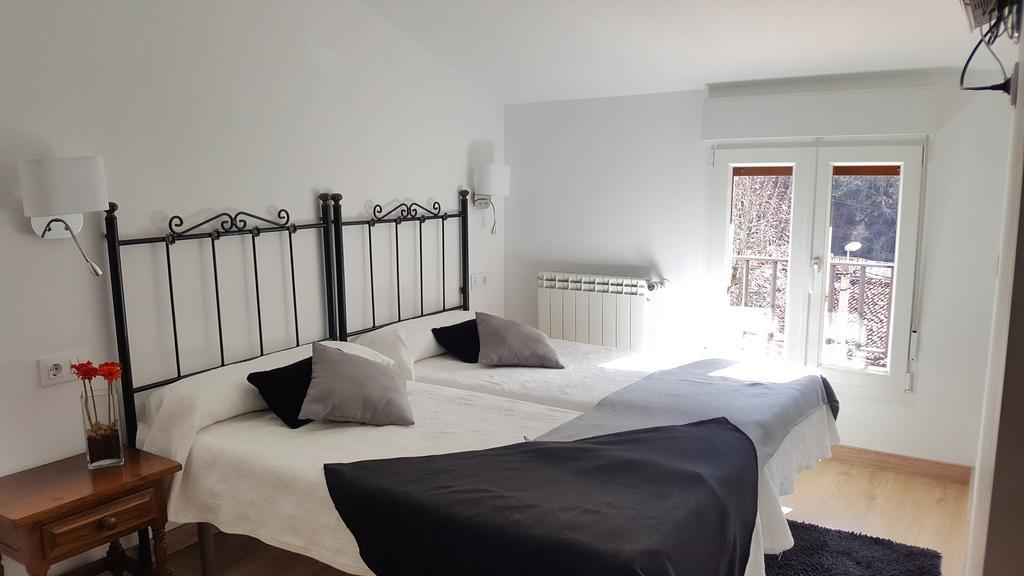 Hostal Nevandi Espinama Luaran gambar